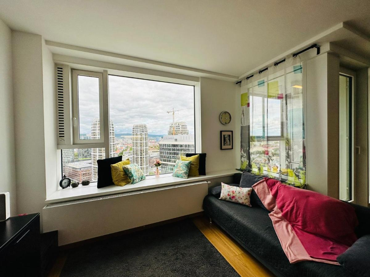 Apartments In Panorama City On 25Th Floor - Amazing View Close To Old Town ブラチスラヴァ エクステリア 写真